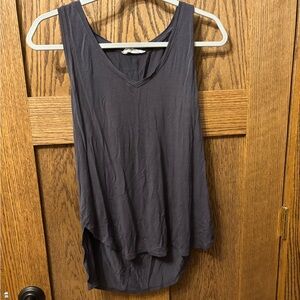 Grey tank top